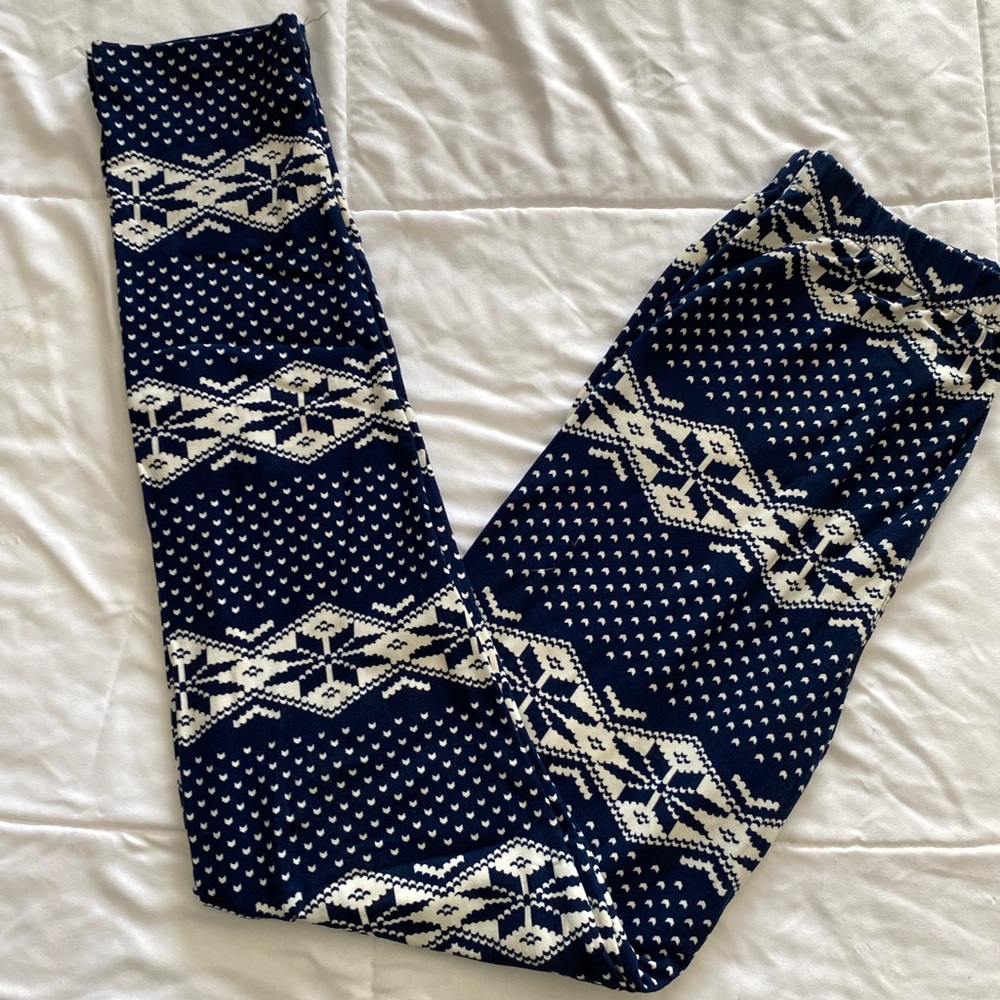 Navy and White Patterned Leggings